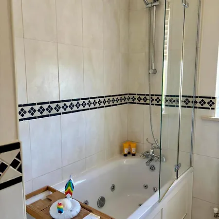 Luxury In Oranmore Semesterbostad *